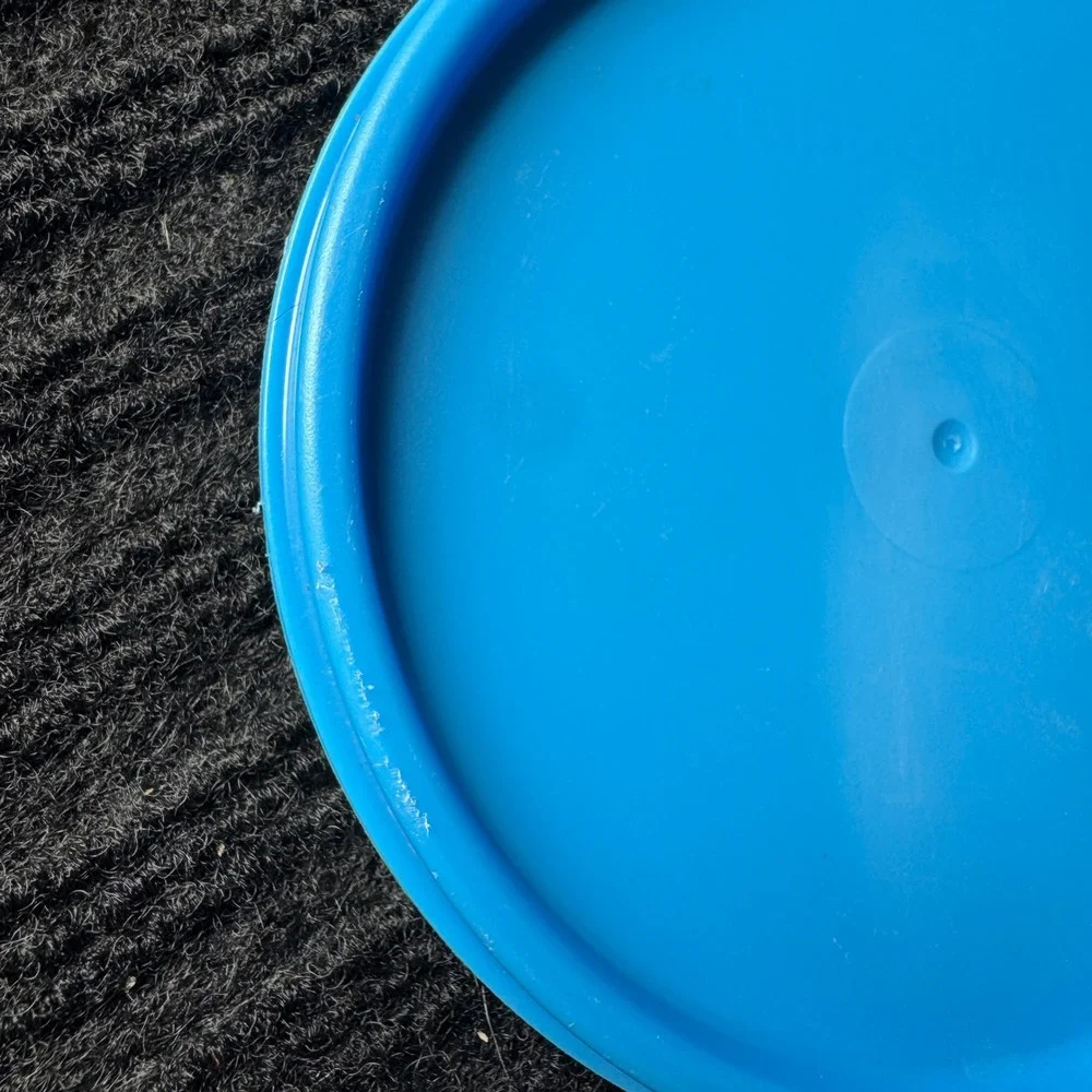 Tupperware Blue Round Replacement Lid Seal 6957B 5.25‎ Inch
